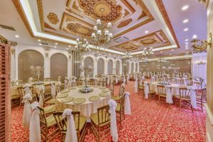 Gold Salon 61