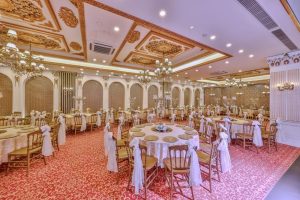Gold Salon 62